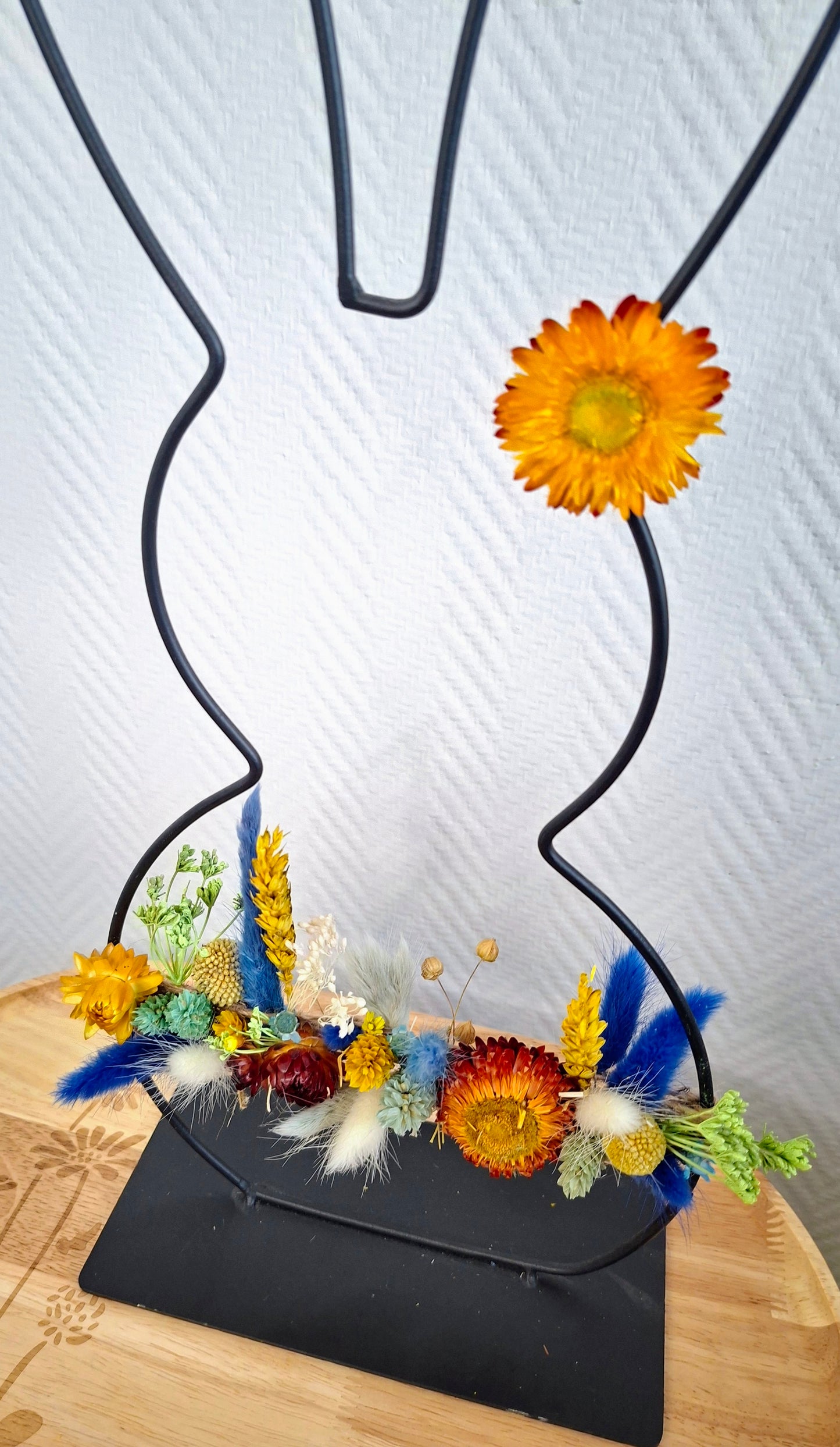 Paashaasje met droogbloemetjes en macramé (Large)