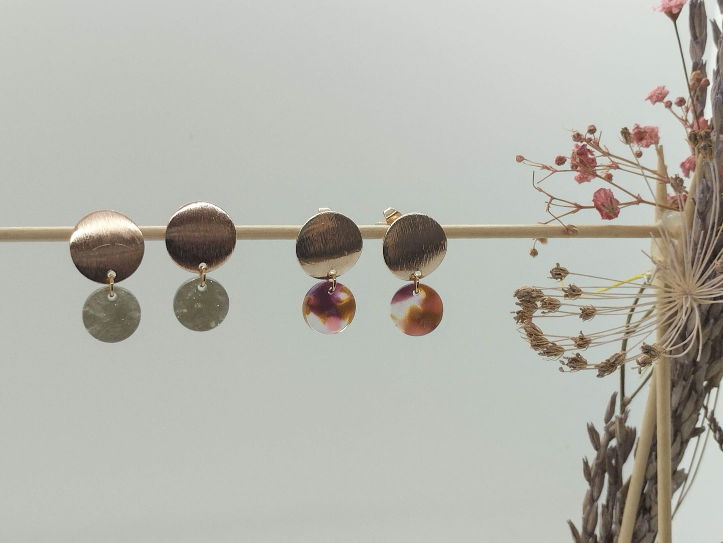 Oorbellenset Resin hangertjes Rond Grey color (Rose- Nikkelvrij)