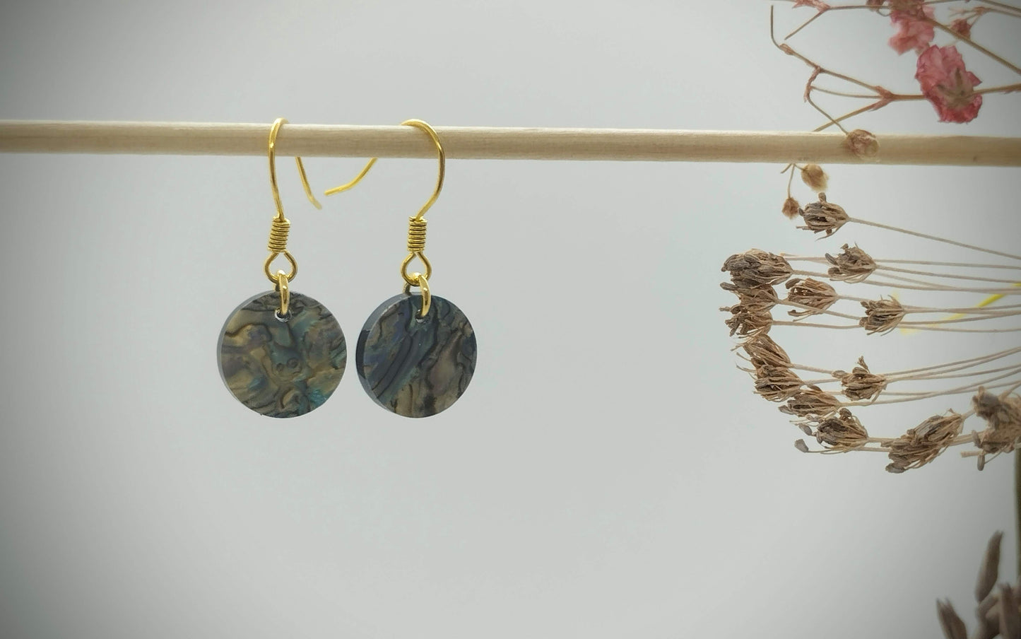 Oorbellenset Resin hangertjes haakjes Mixed color (Goud- Nikkelvrij)