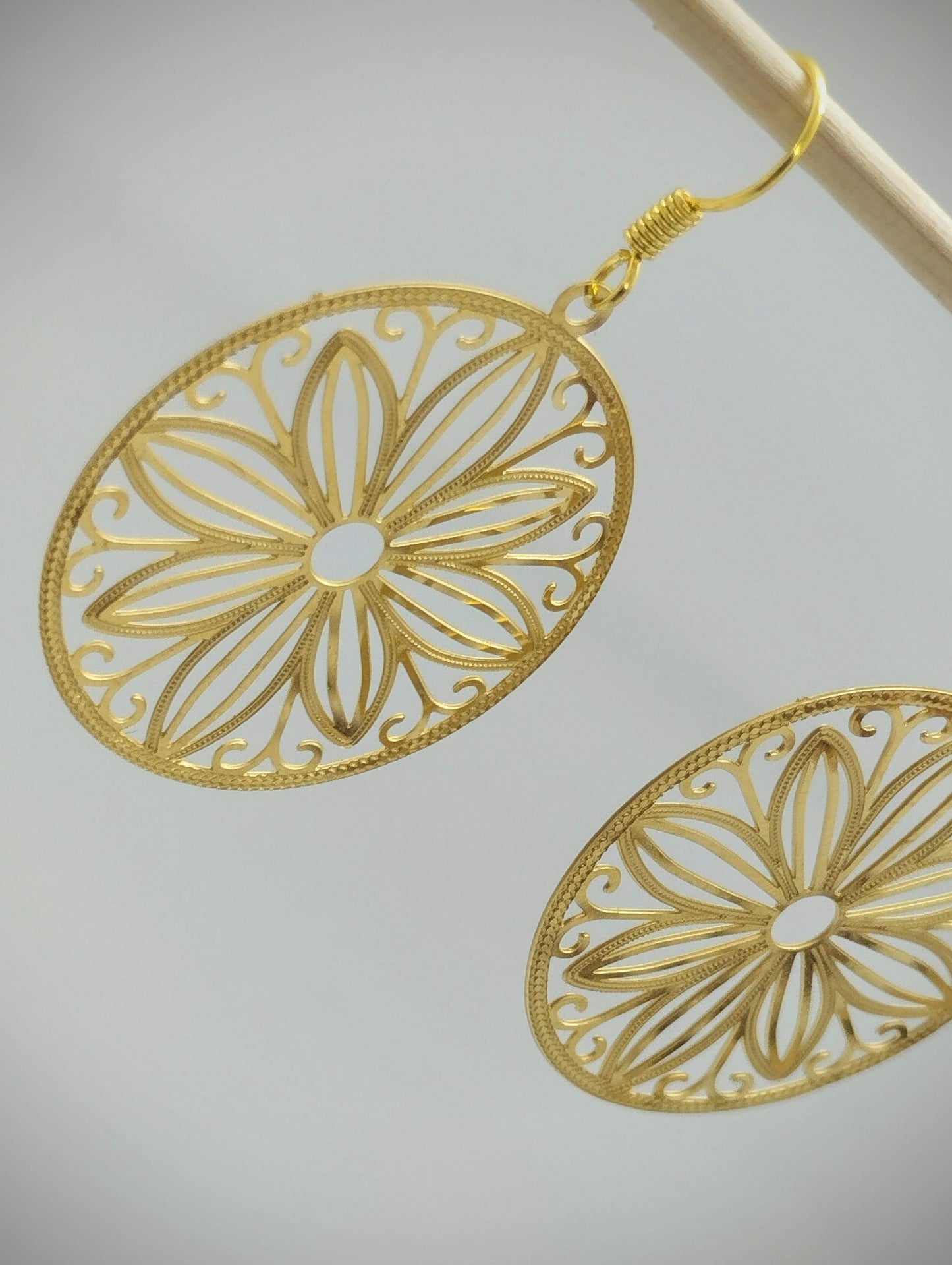 Oorbellenset hanger bloem (Goud /RVS)