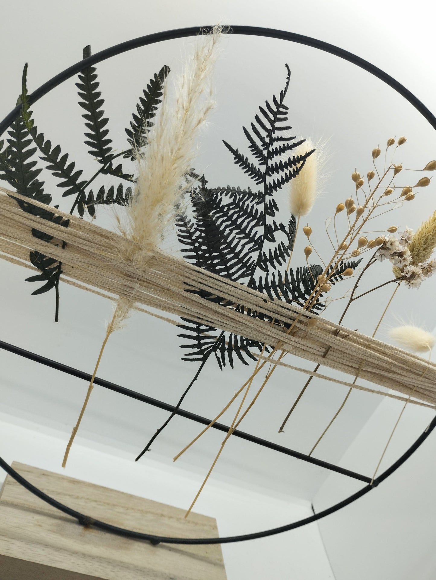 Hoopsie-Loop met droogbloemetjes en macramé ( + extra diverse reserve bloemetjes)