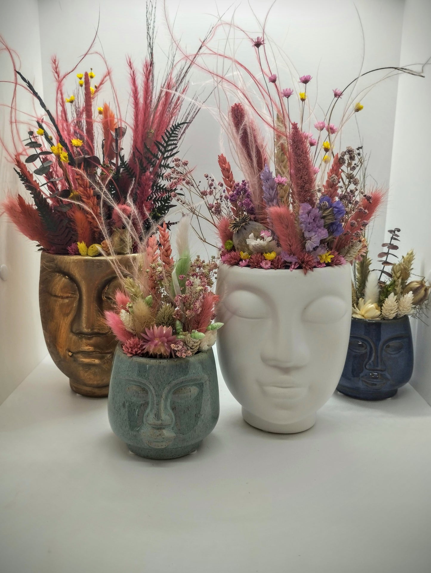 Plantenpotje met gezichtje & droogbloemetjes - Koper