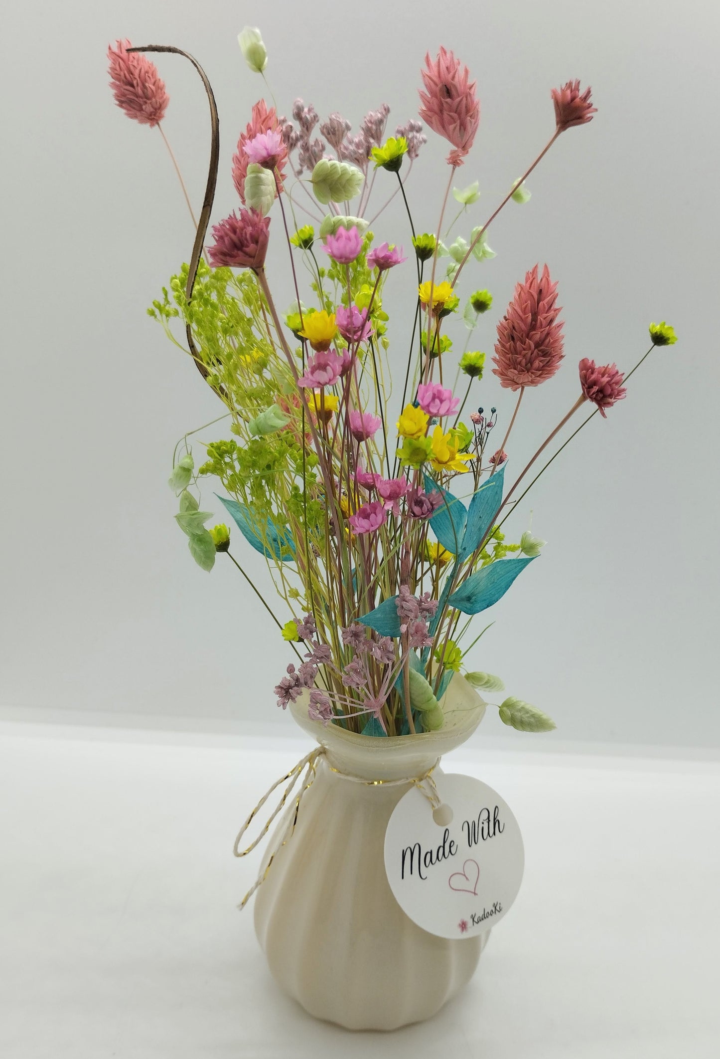 Droogbloemen in kleurrijk Porseleine vaasje