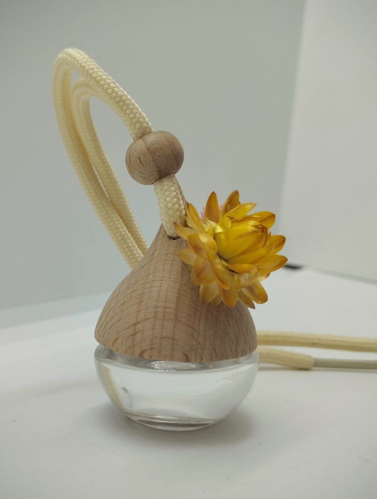 Geurhangertje met droogbloemetjes