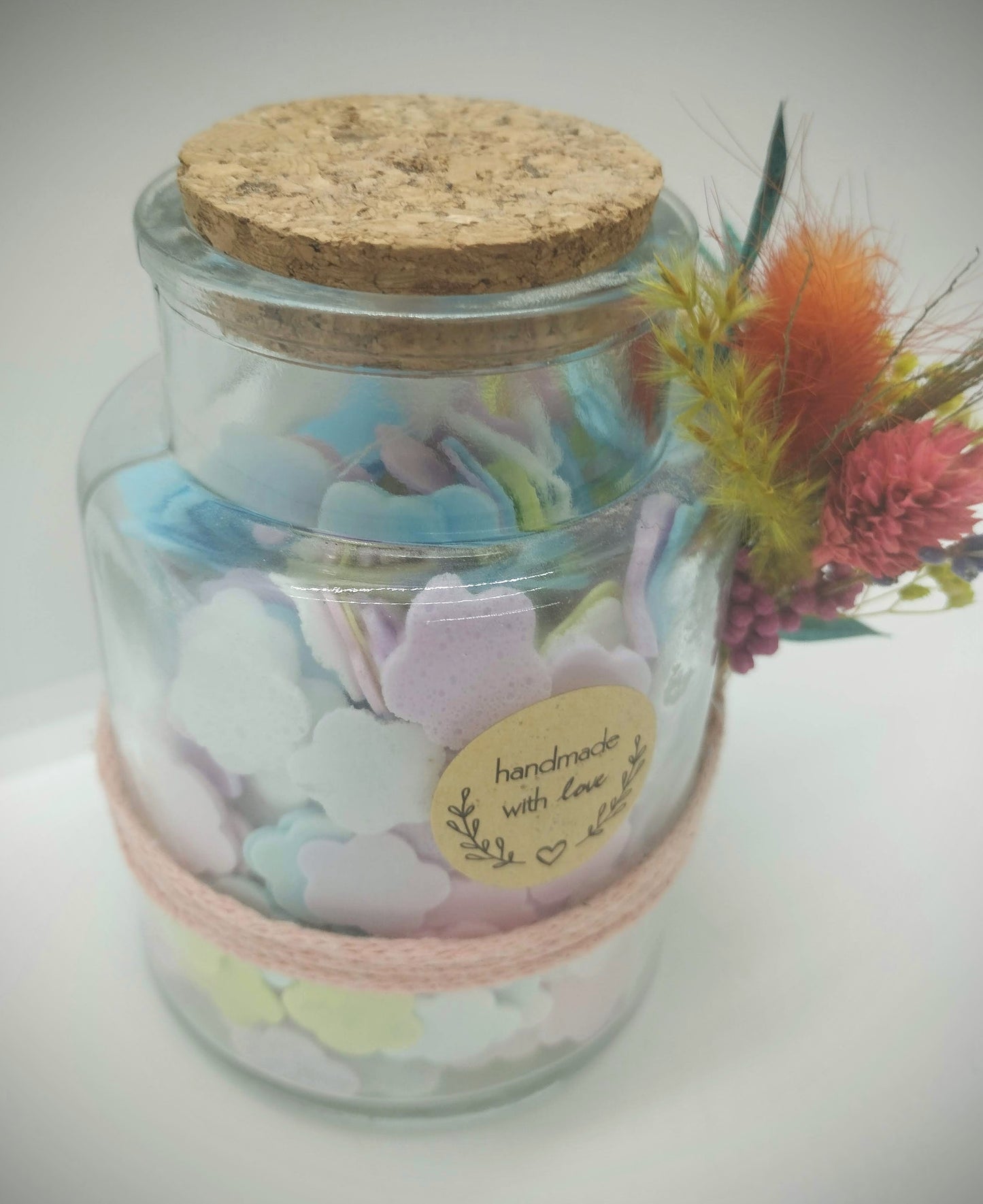 Zeepconfetti met droogbloemen