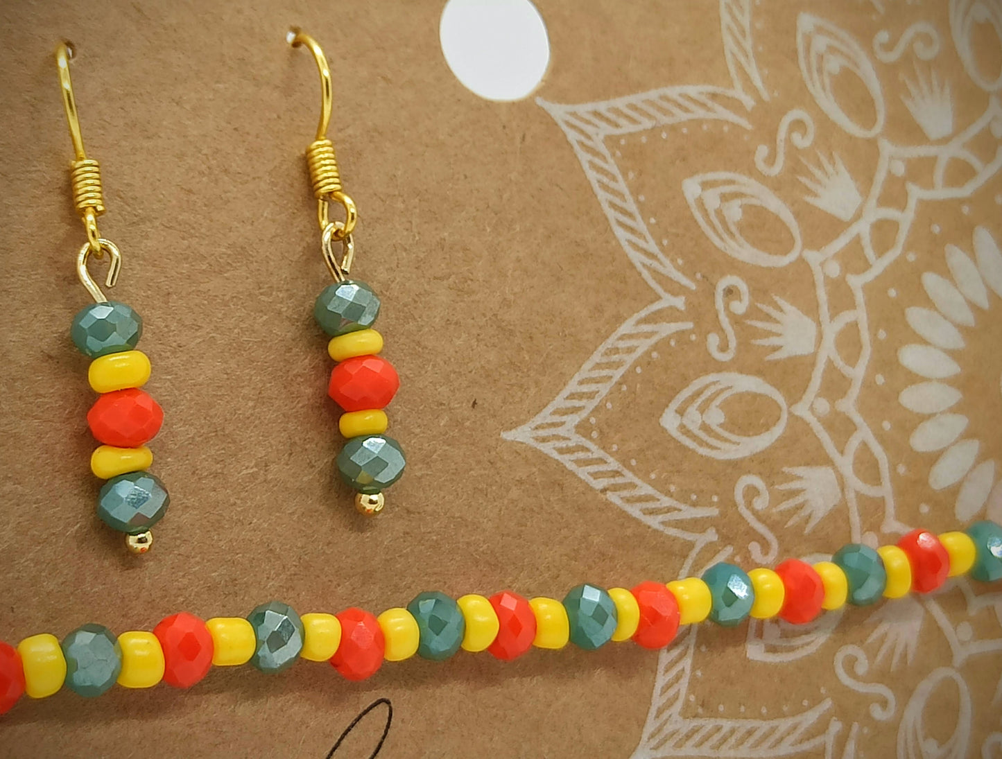 Kralen Armbandje (Orange-Green) met bijpassend oorbellensetje - hangertjes (Zilver/RVS)