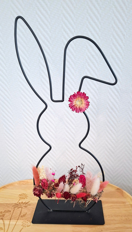 Paashaasje met droogbloemetjes en macramé (Medium)