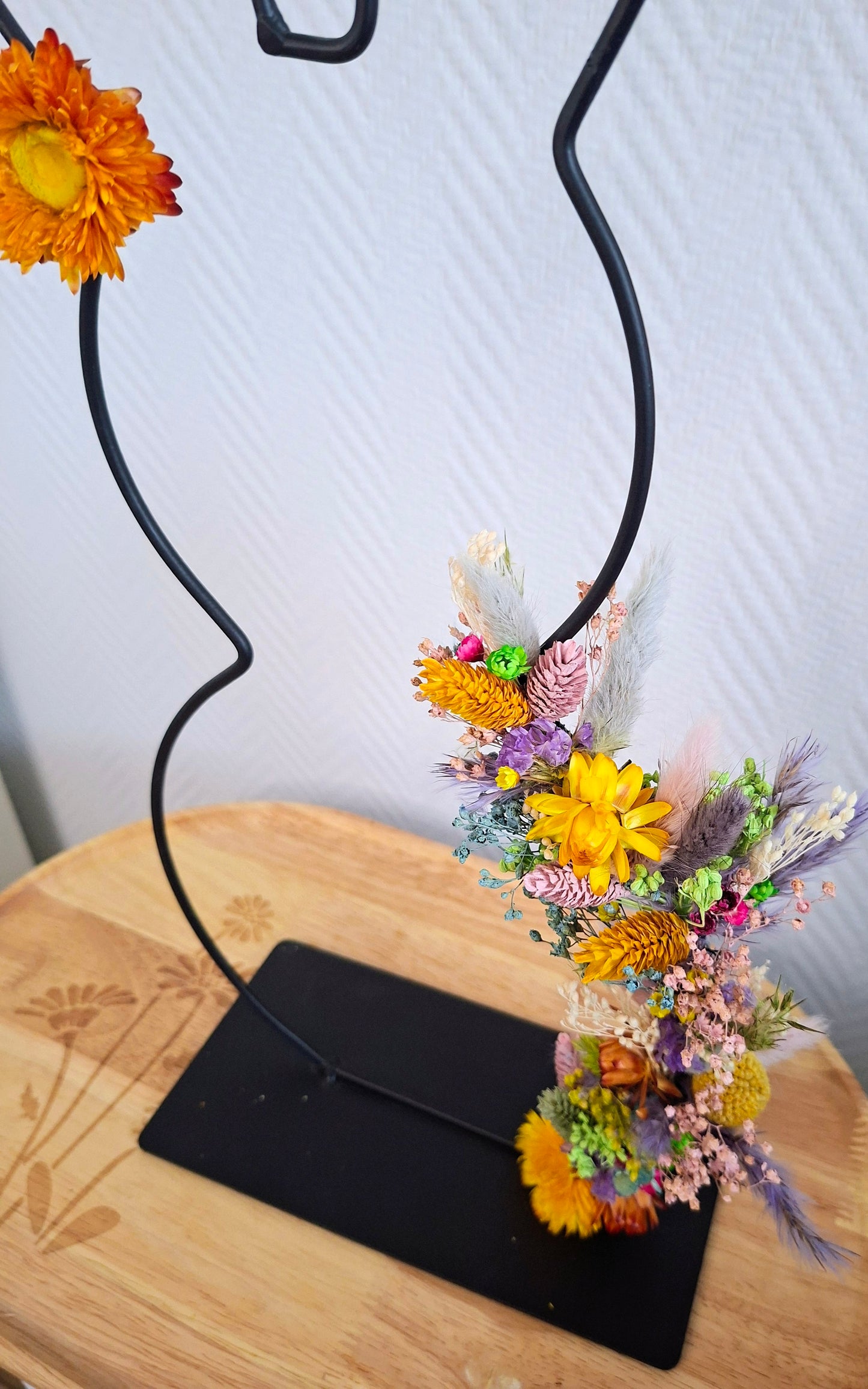 Paashaasje met droogbloemetjes (Large)