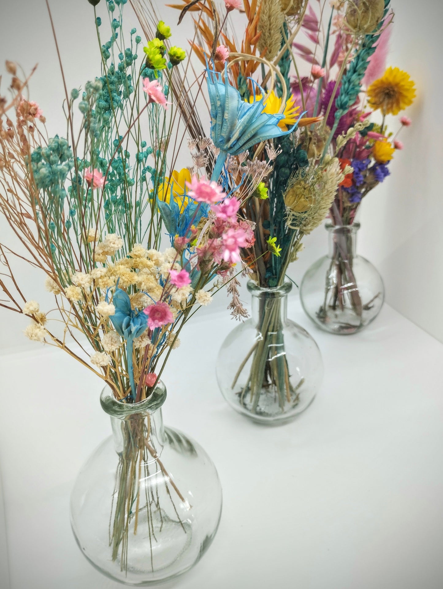 Droogbloemen in bubble-vaasje