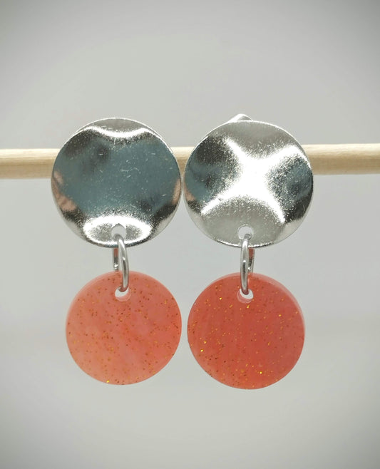 Oorbellenset Resin hangertjes Rond salmon red color (zilver - Nikkelvrij)