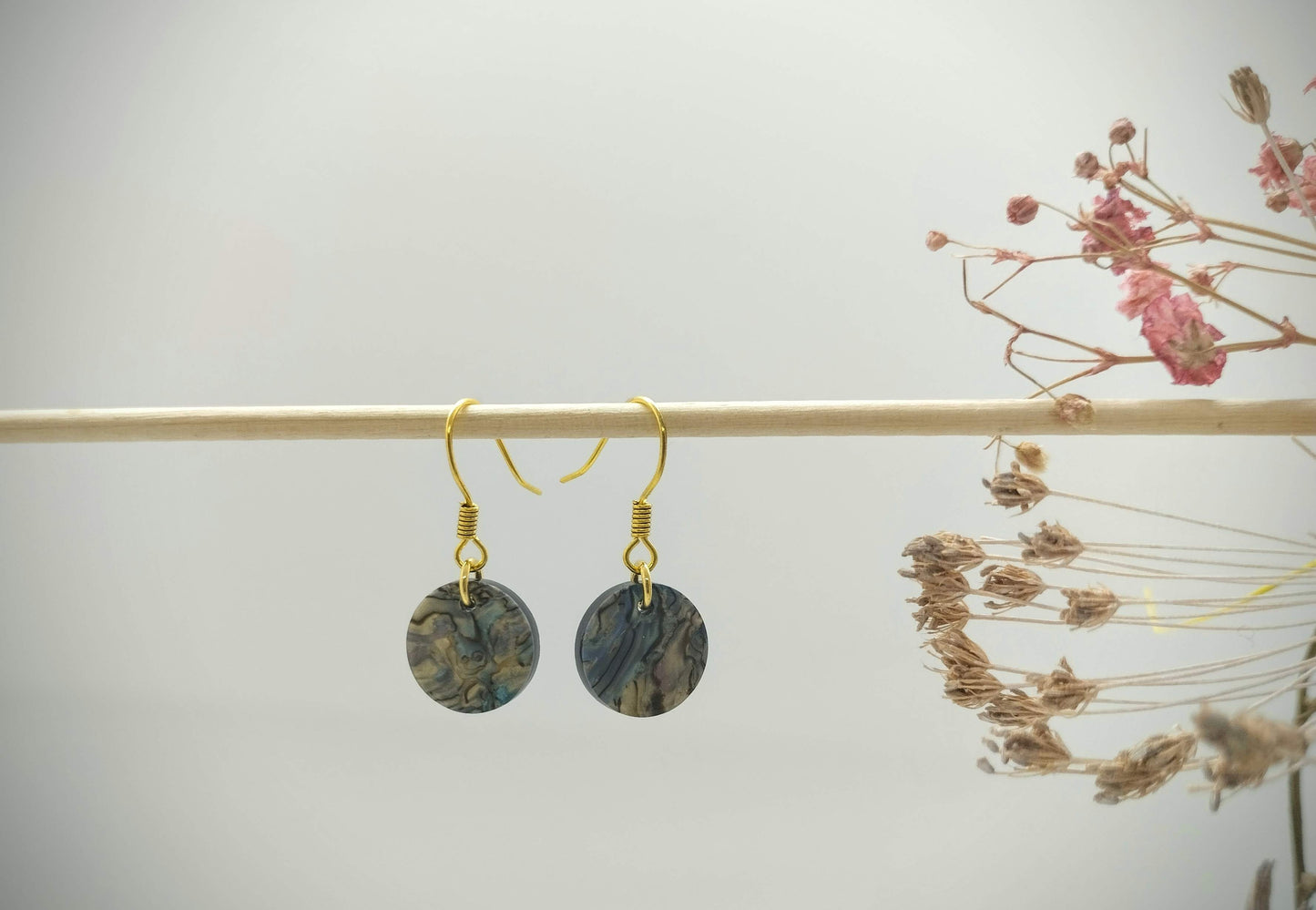 Oorbellenset Resin hangertjes haakjes Mixed color (Goud- Nikkelvrij)