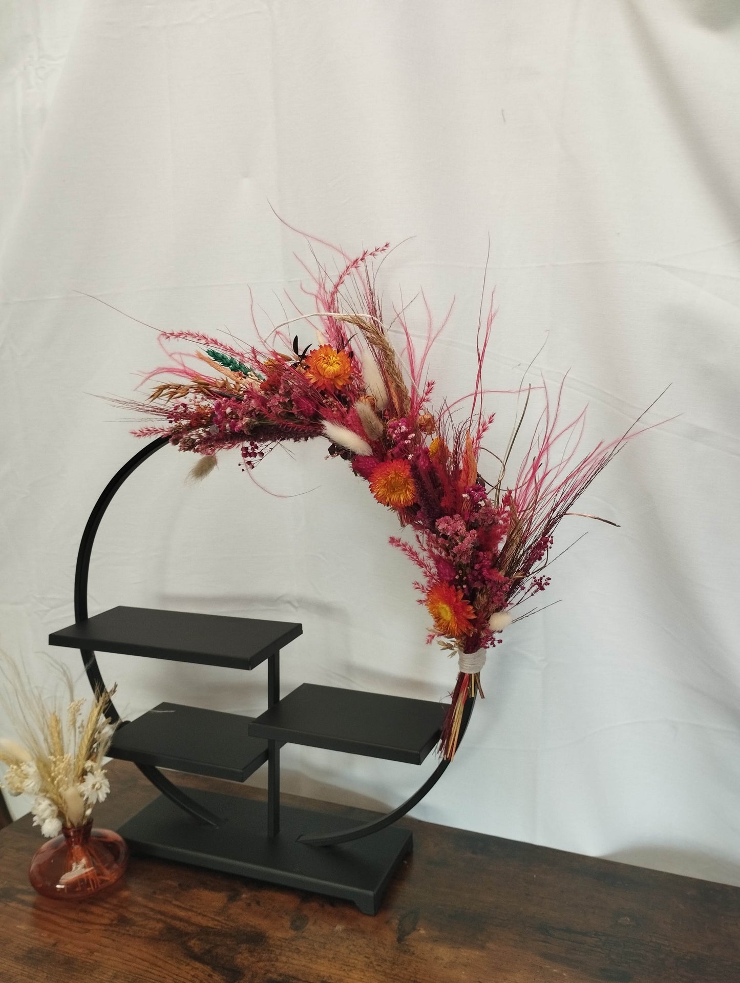 Combipakket : Decoratieve staander + vaasje met droogbloemen