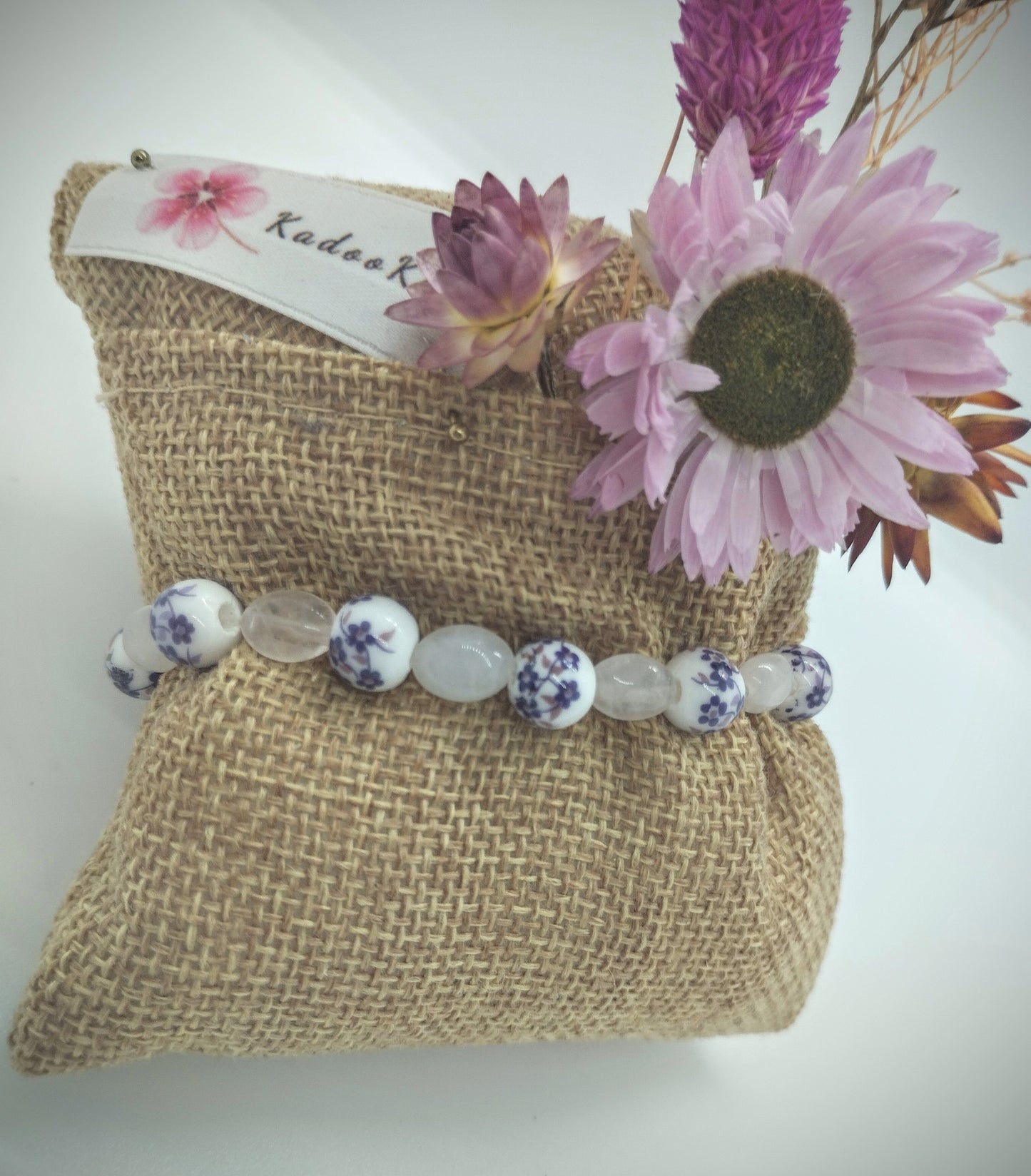 Armbandje met Rozenkwarts & leuke retrokralen