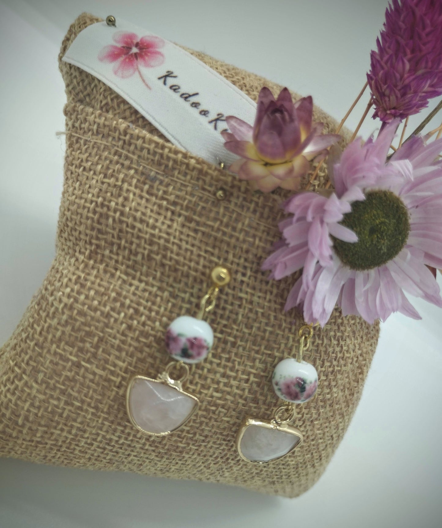 Oorbellenset Rozenkwarts hangertjes & retro kraaltje(Goud - Nikkelvrij)