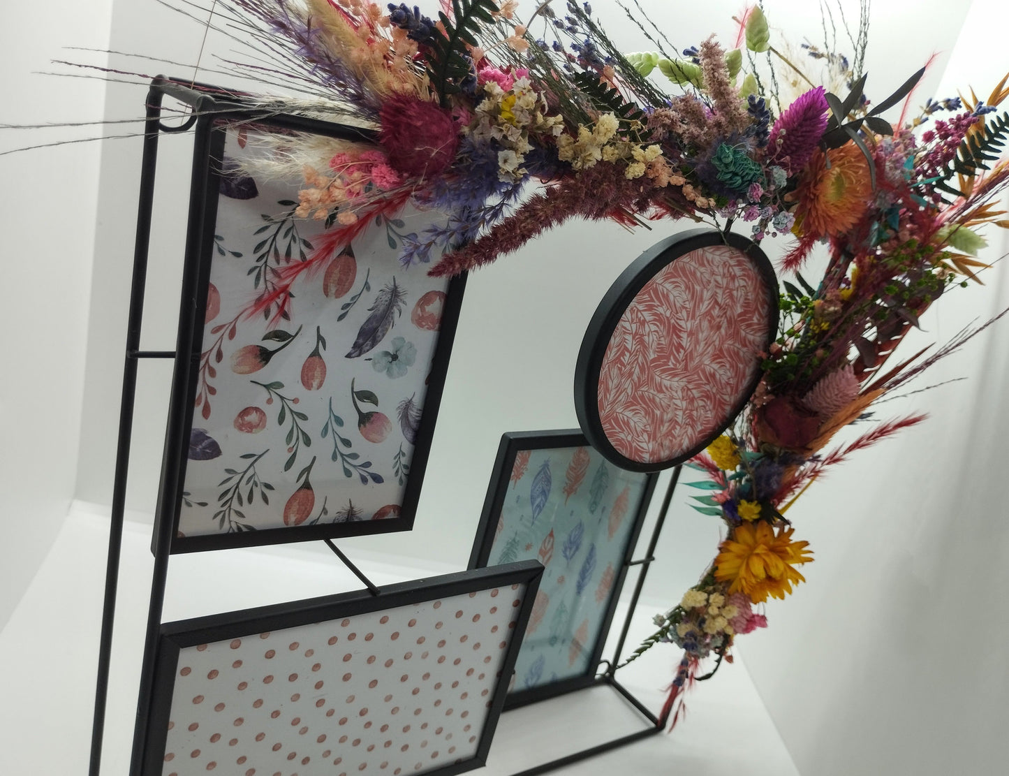 Decoratieve vierkante Fotokader met droogbloemen