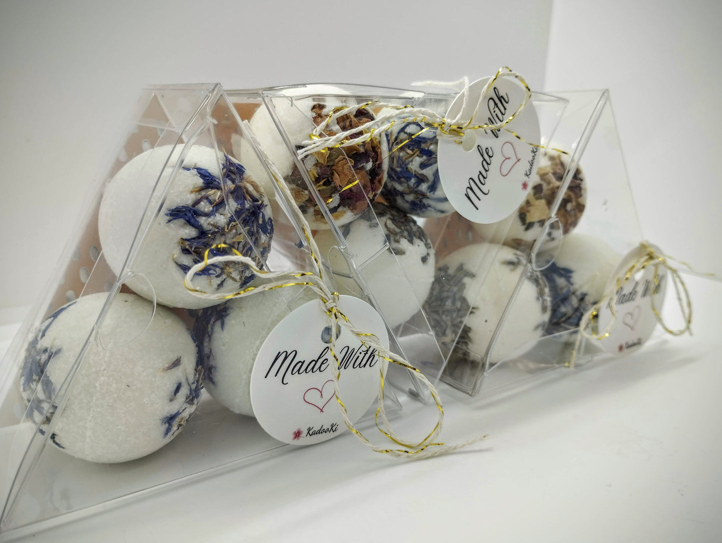 Bad cream-bombs met droogbloemen