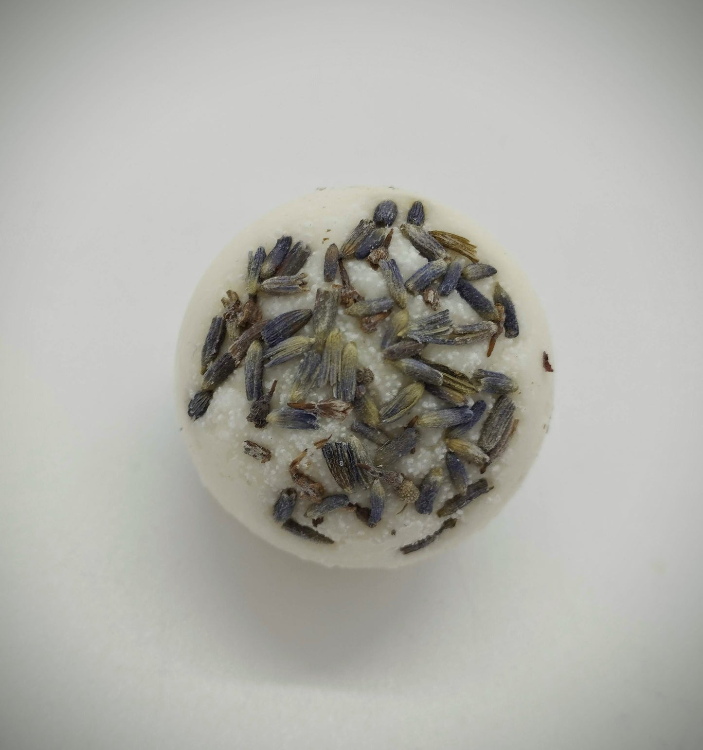 Bad cream-bombs met droogbloemen