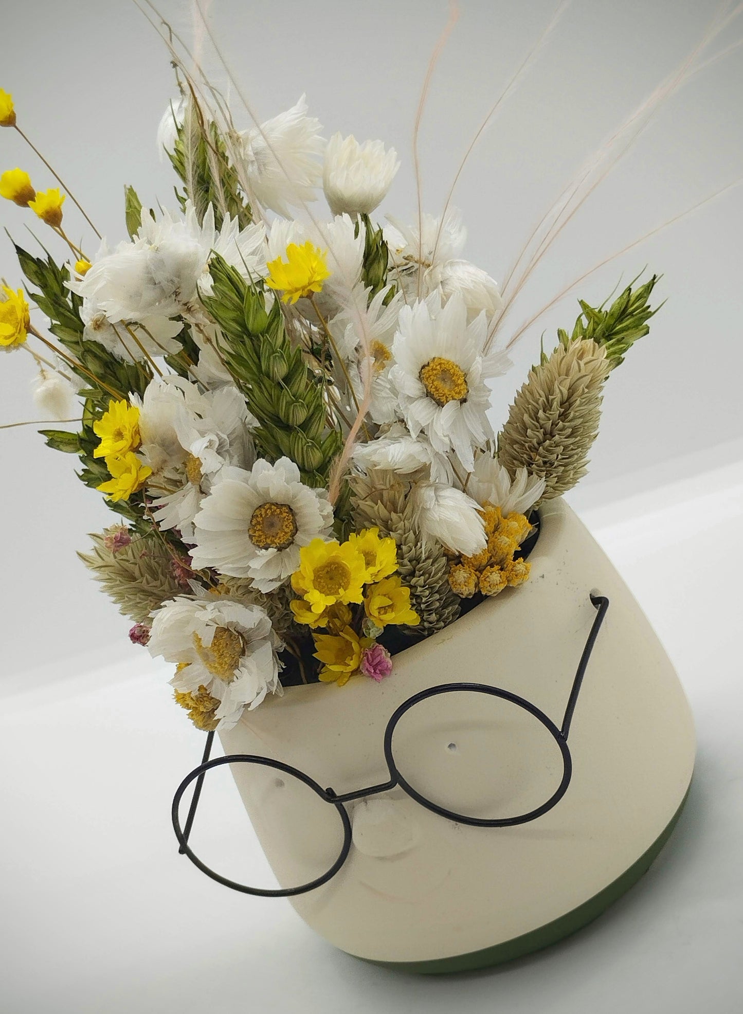 Plantenpotje met gezichtje & droogbloemetjes - Small
