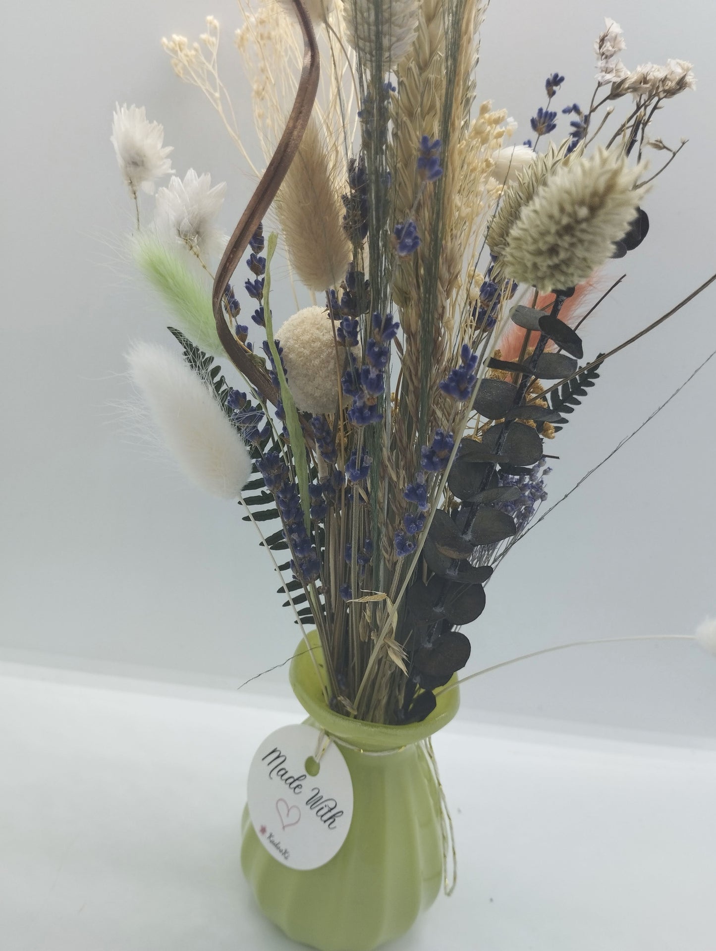 Droogbloemen in kleurrijk Porseleine vaasje