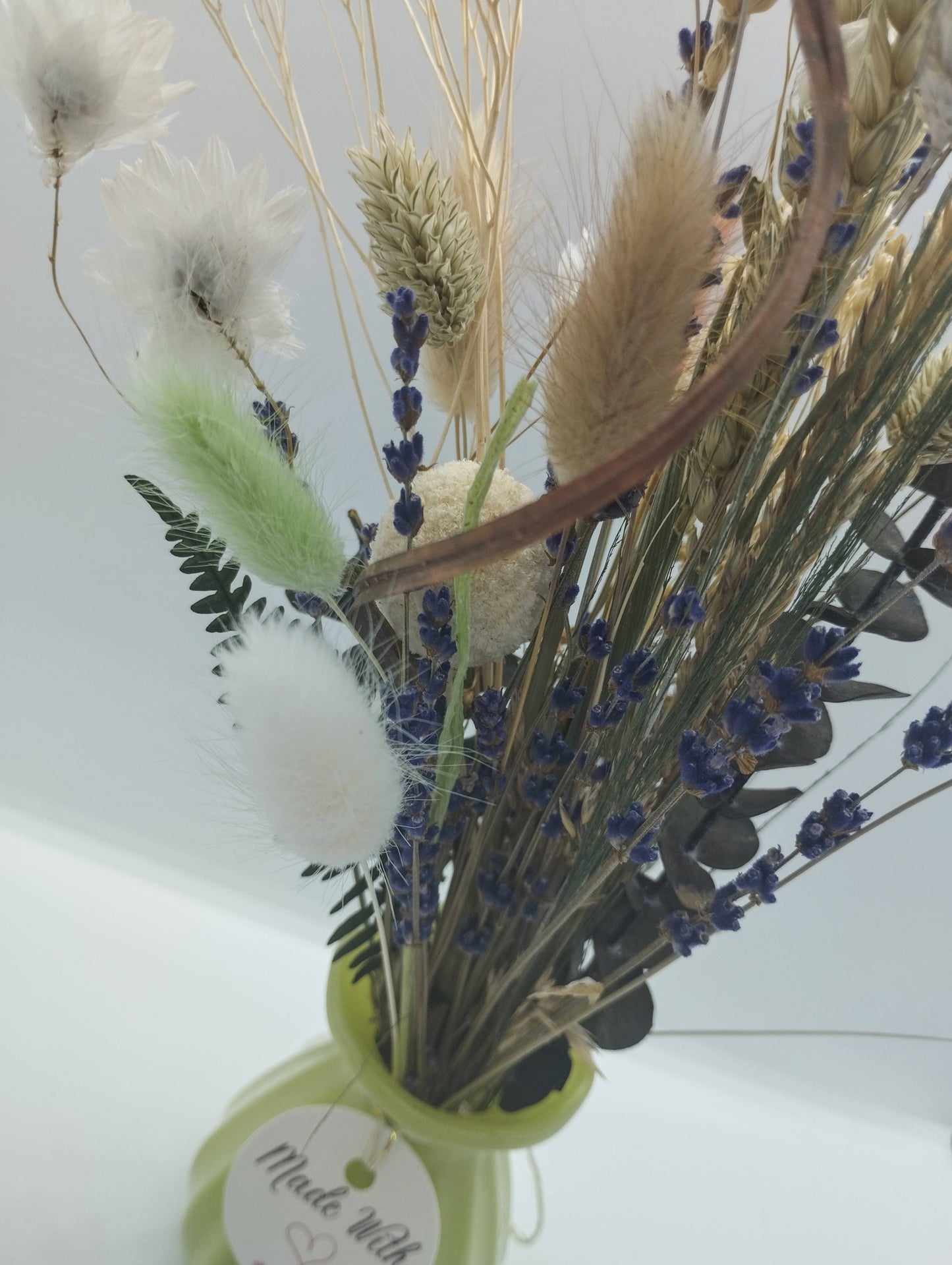 Droogbloemen in kleurrijk Porseleine vaasje