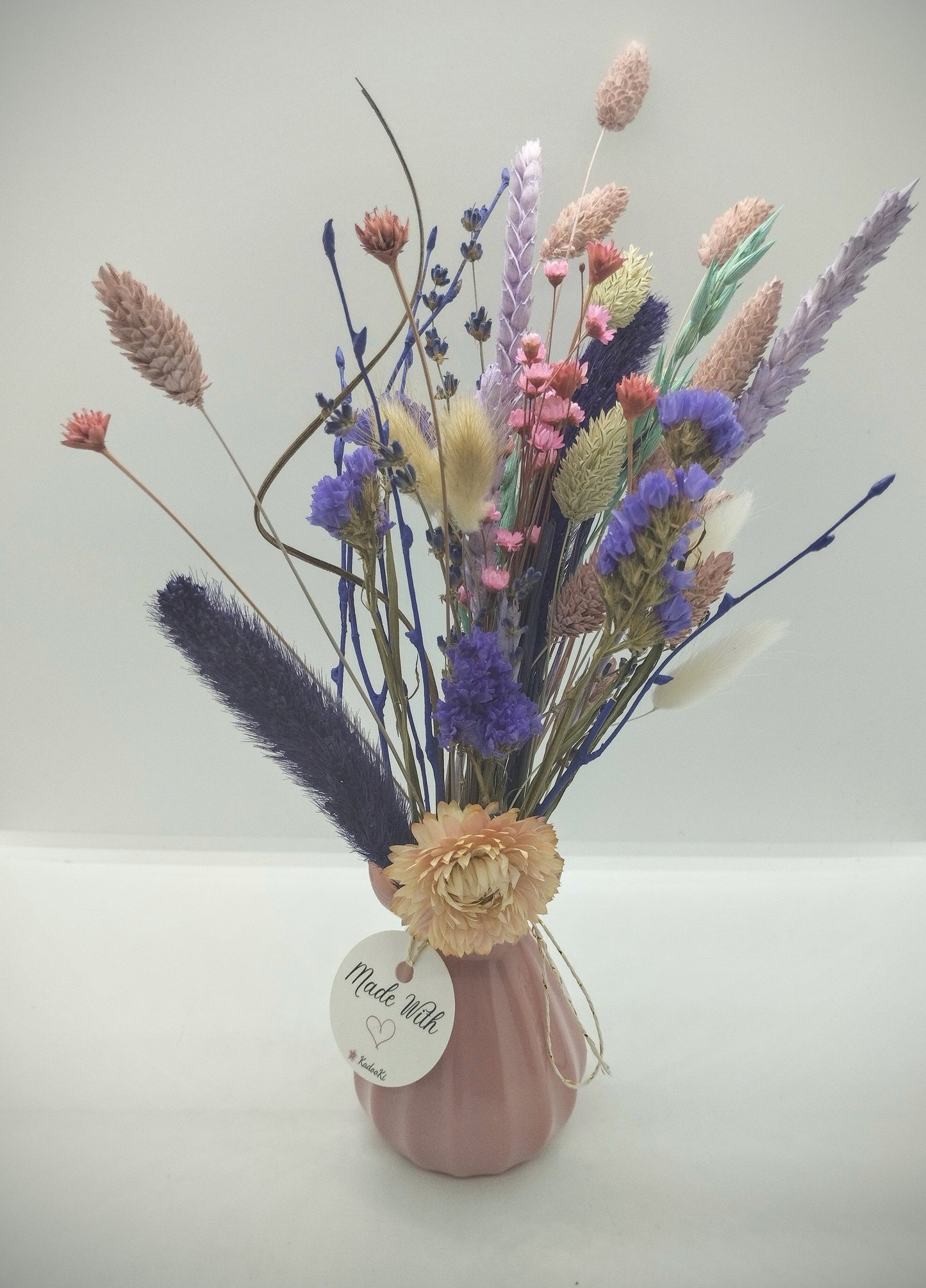 Droogbloemen in kleurrijk Porseleine vaasje