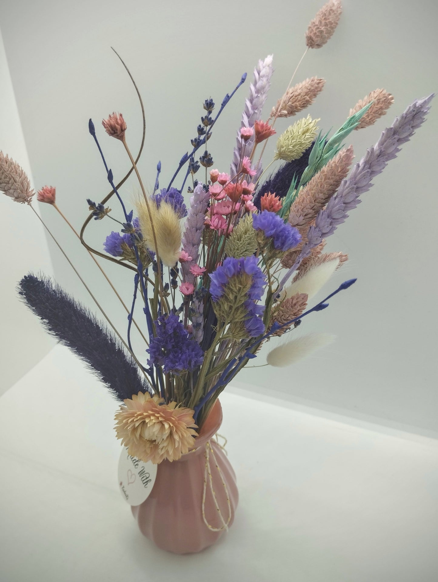 Droogbloemen in kleurrijk Porseleine vaasje