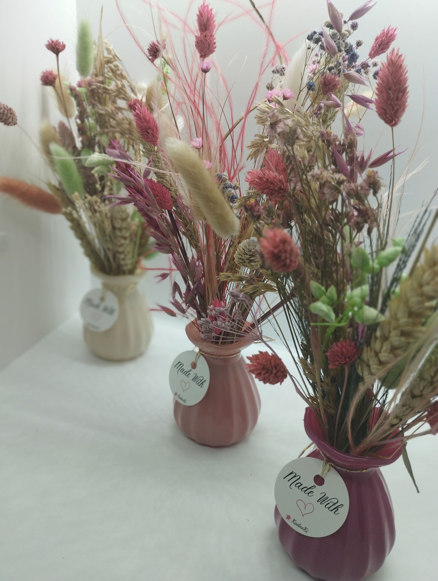 Droogbloemen in kleurrijk Porseleine vaasje