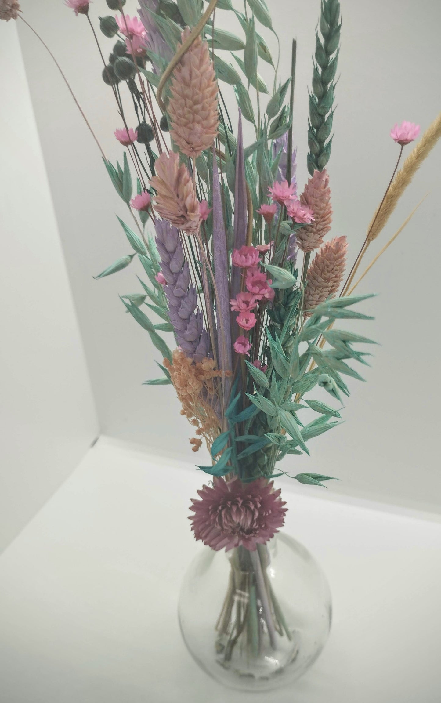 Droogbloemen in bubble-vaasje