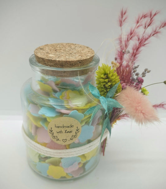 Zeepconfetti met droogbloemen