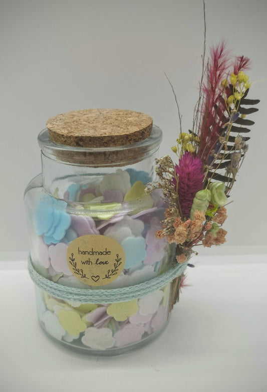 Zeepconfetti met droogbloemen