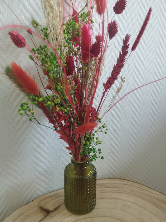 Droogbloemen in kleurrijk vaasje