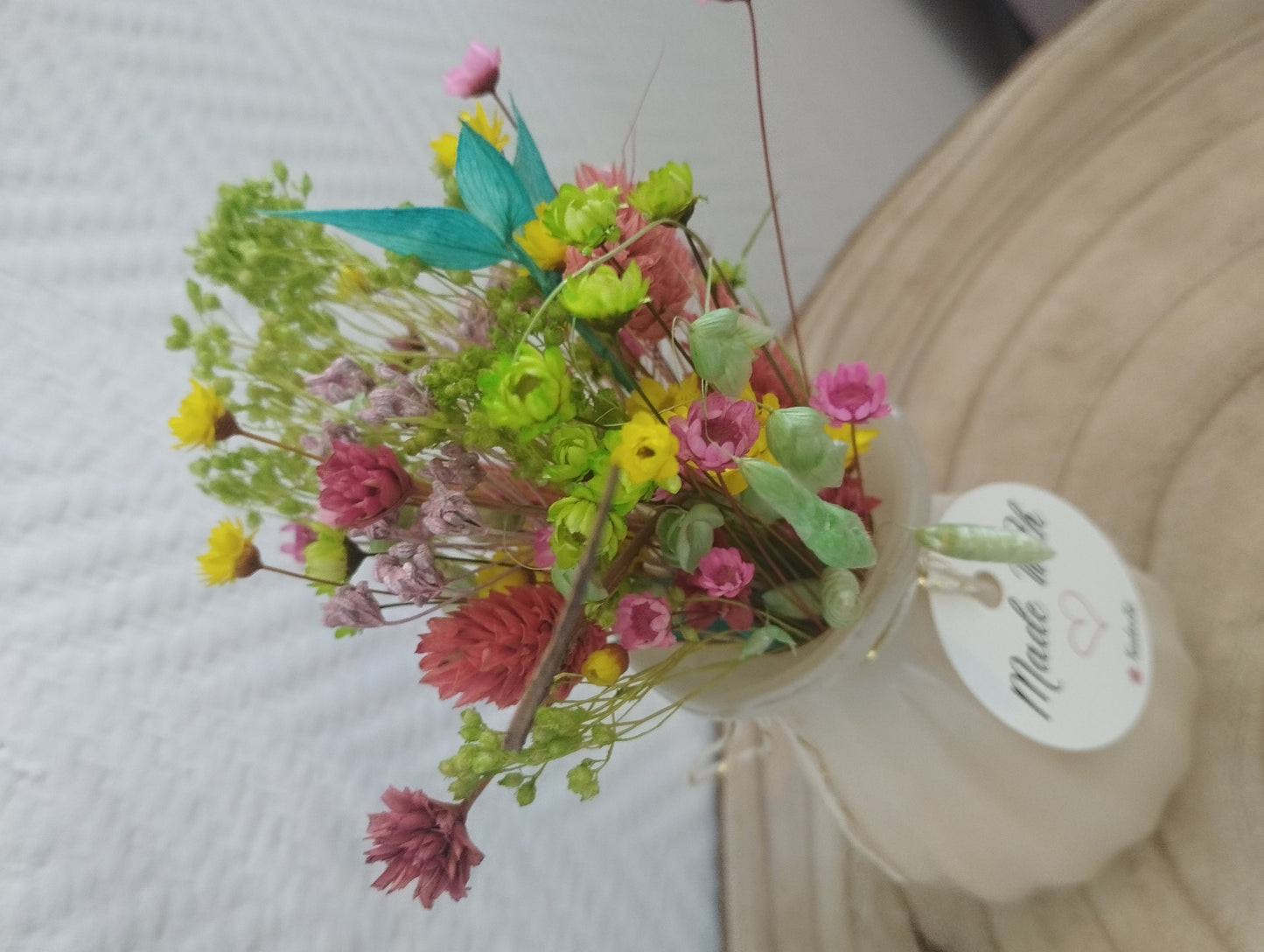 Droogbloemen in kleurrijk Porseleine vaasje