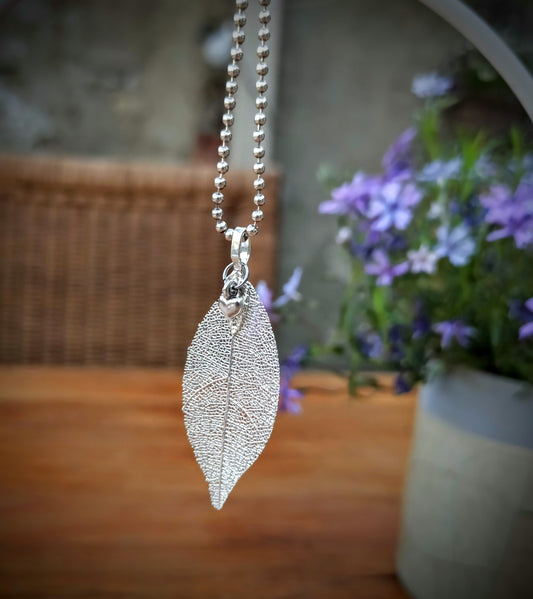 Ketting met Silver Leaf + hartje (RVS-zilver)