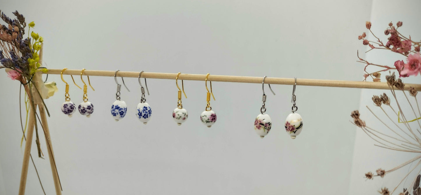 Oorbellenset Keramiek hangertjes OVAAL WHITE-DELFT BLUE (Zilver- Nikkelvrij)