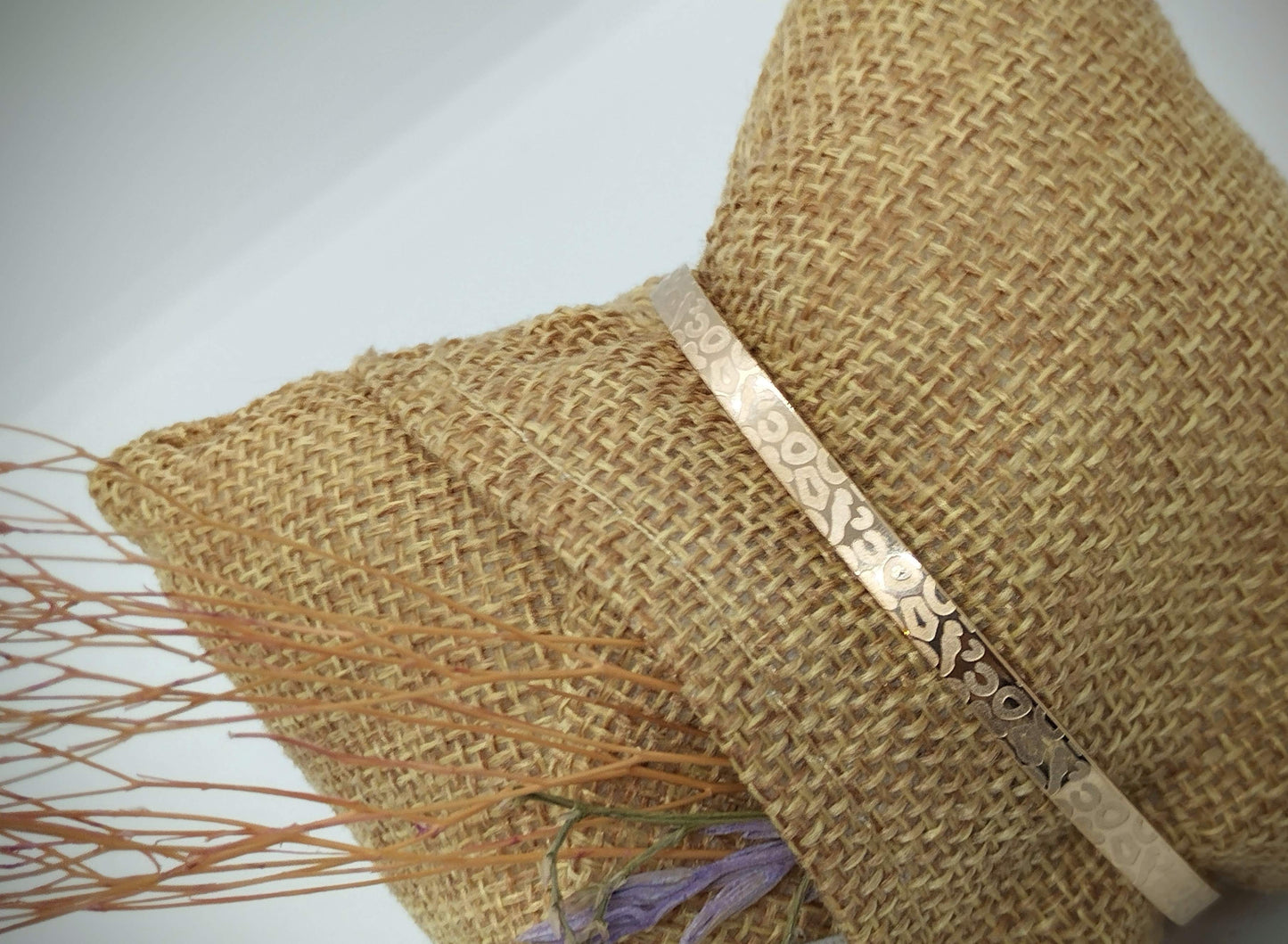 Armband (Rosé/goud RVS) met vaste kliksluiting met luipaardprint