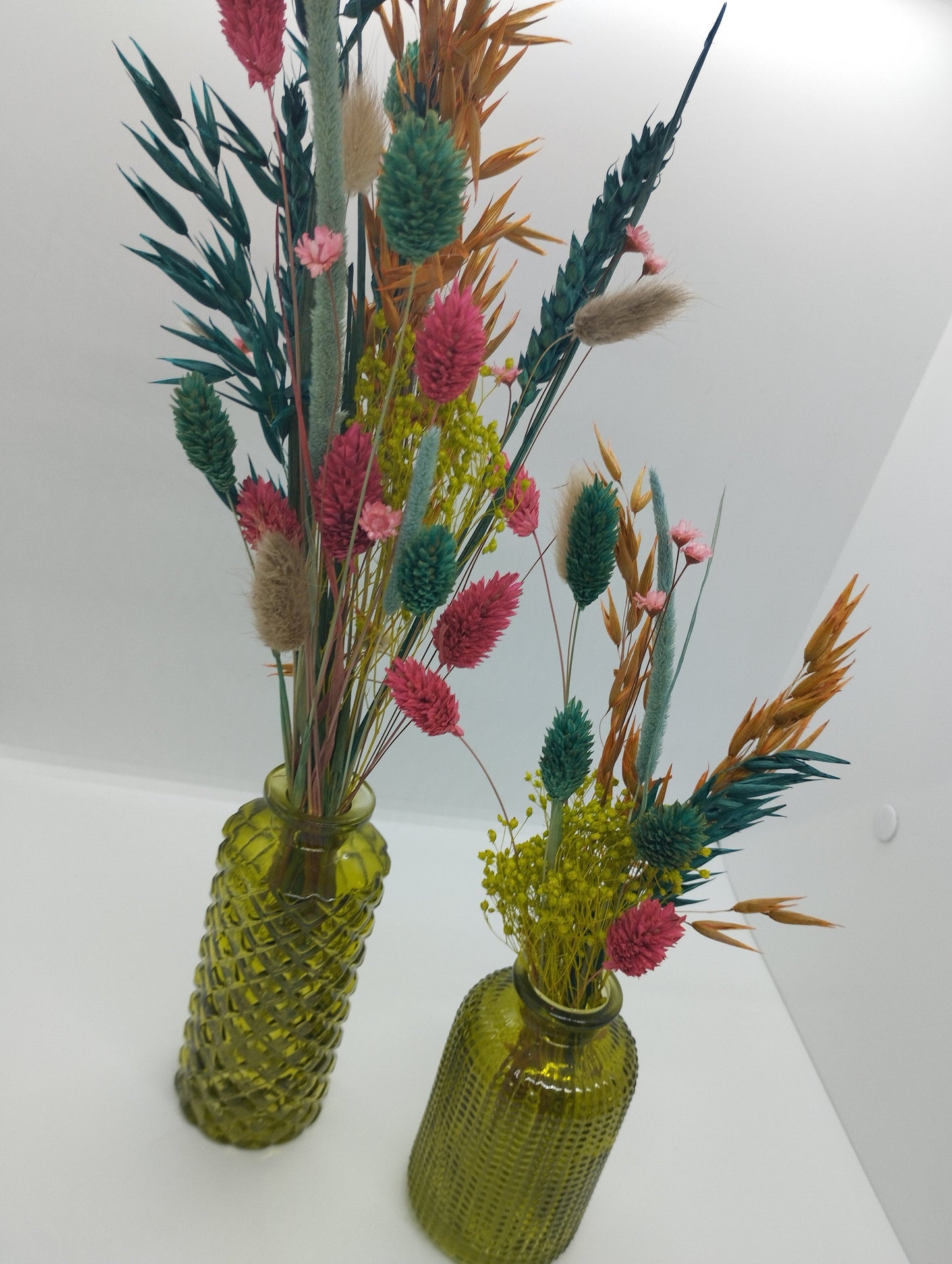 Droogbloemen in kleurrijke DUO-vaasje